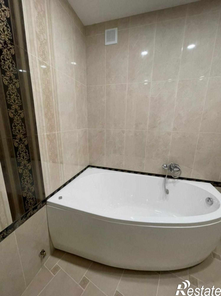 2-комн квартира Кучуры ул
