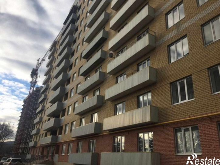 3-комн квартира Булгакова ул, 17