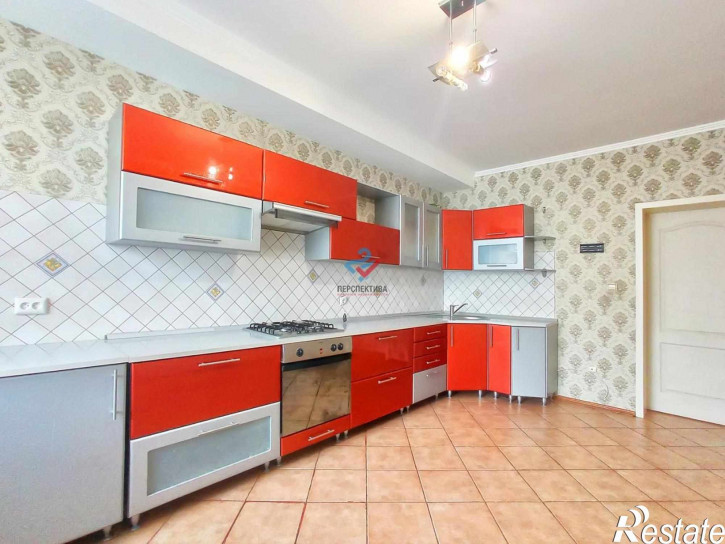 3-комн квартира проспект Строителей, 2А