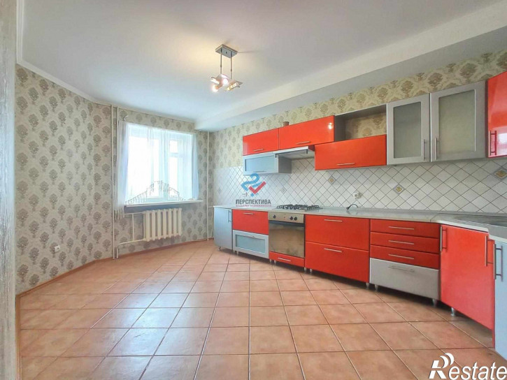 3-комн квартира проспект Строителей, 2А