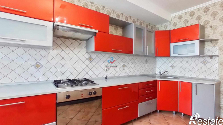 3-комн квартира проспект Строителей, 2А