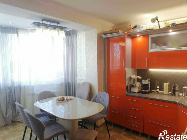 3-комн квартира улица 78-й Гвардейской Дивизии, 3