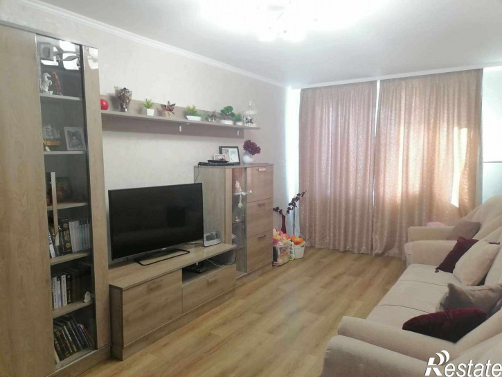 3-комн квартира улица 78-й Гвардейской Дивизии, 3