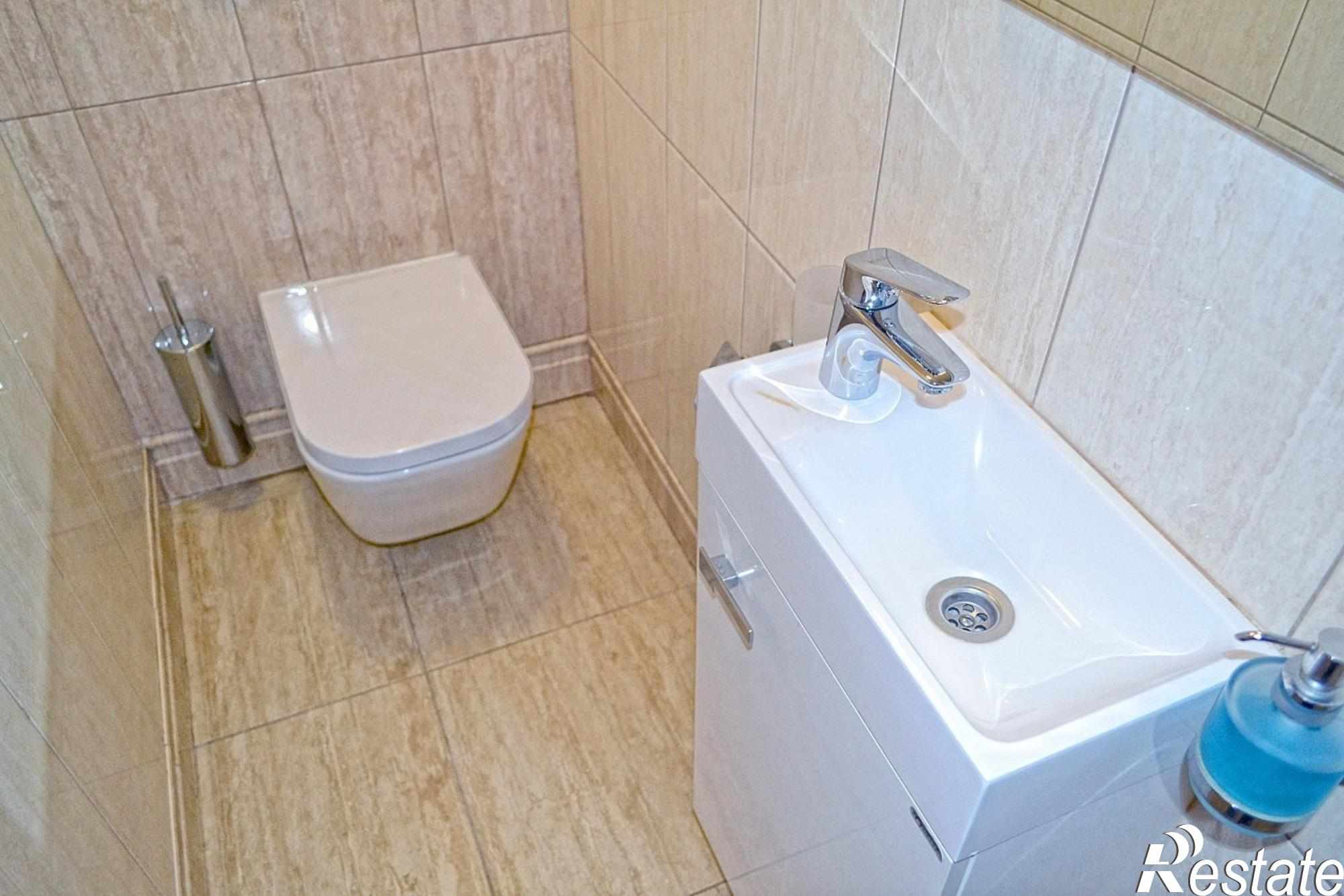 Купить квартиру за 45 000 000 рублей на проспект Революции, 3