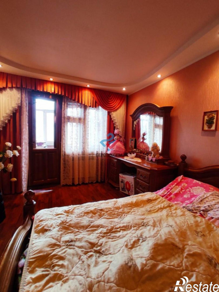 3-комн квартира улица Фурманова, 13