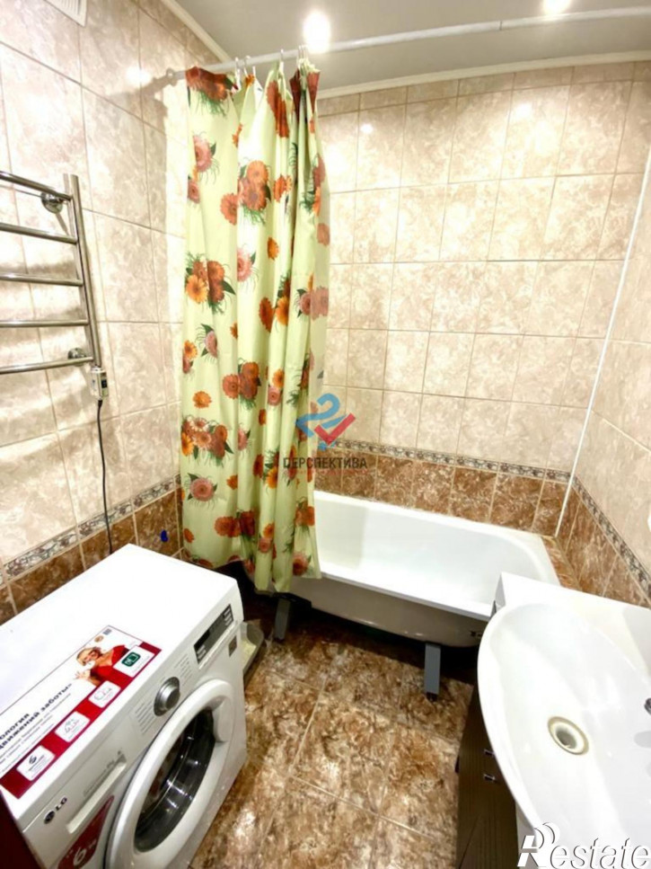 2-комн квартира улица Антонова, 76