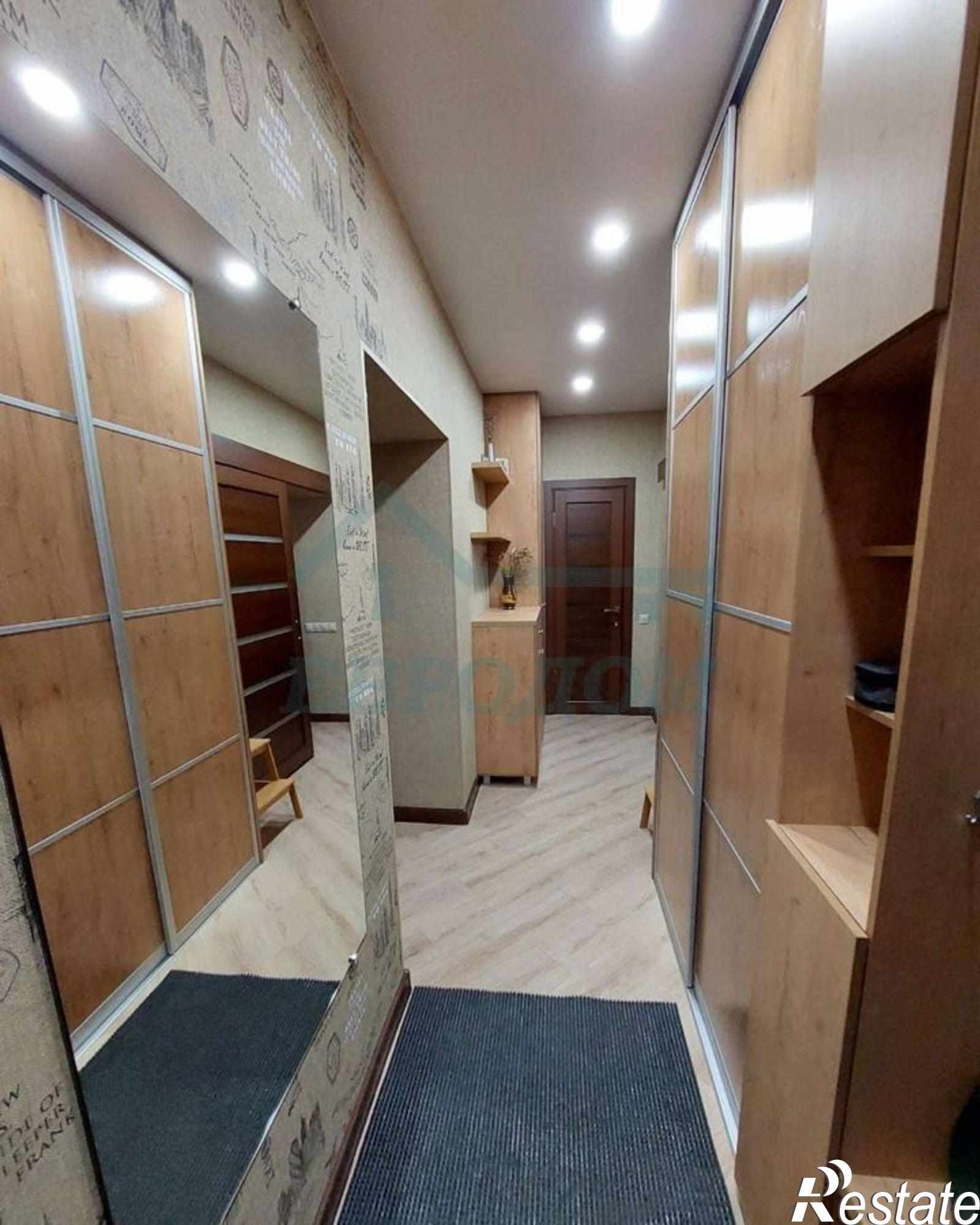 Купить квартиру за 11 300 000 рублей на ул. Бориса Богаткова,67