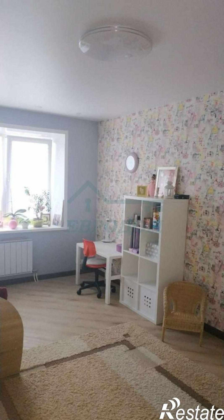 3-комн квартира ул. Бориса Богаткова,67