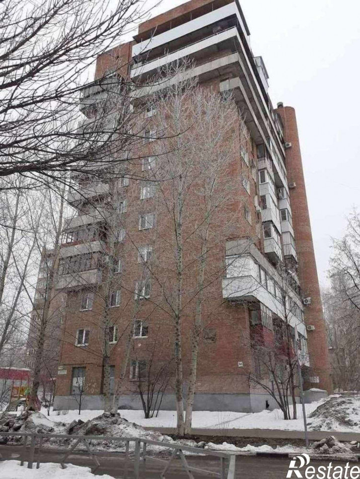 3-комн квартира Юных Пионеров проспект, 148