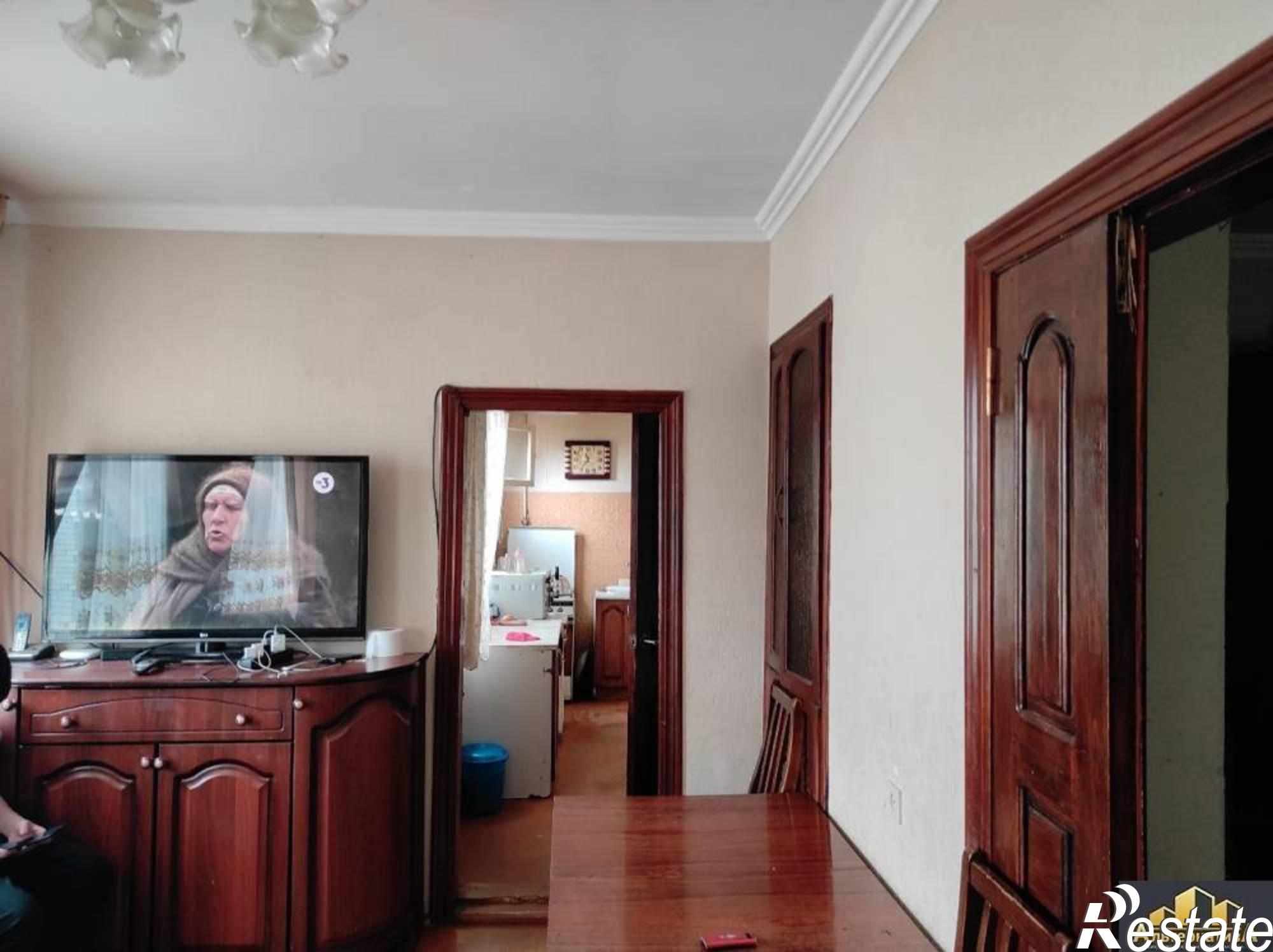 Купить дачу, дом, коттедж за 15 000 000 рублей на Кирова ул.