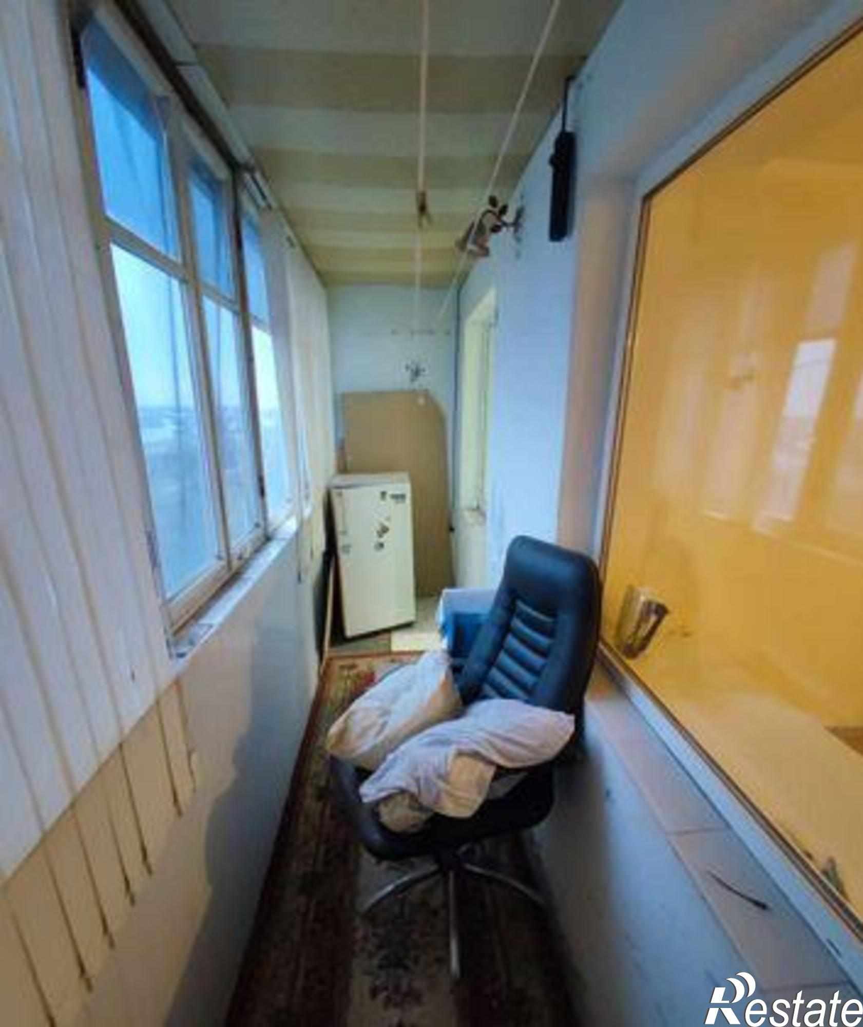 Купить квартиру за 2 400 000 рублей на Амбулаторная улица, 24/1