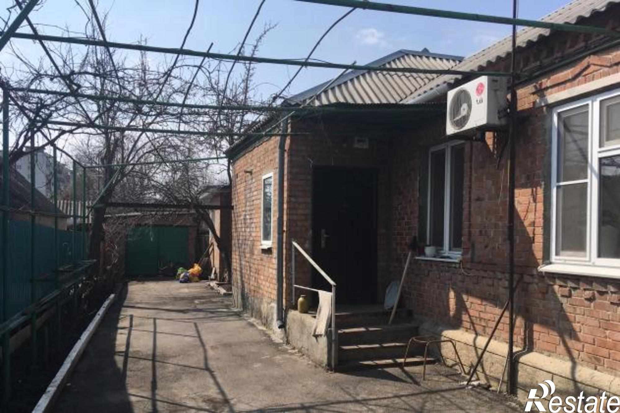 Купить дачу, дом, коттедж за 8 840 000 рублей на Госпитальный переулок, 51