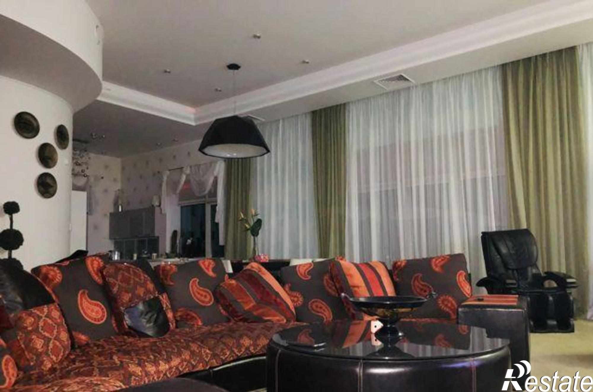 Купить дачу, дом, коттедж за 140 600 000 рублей на Портовая улица, 541А