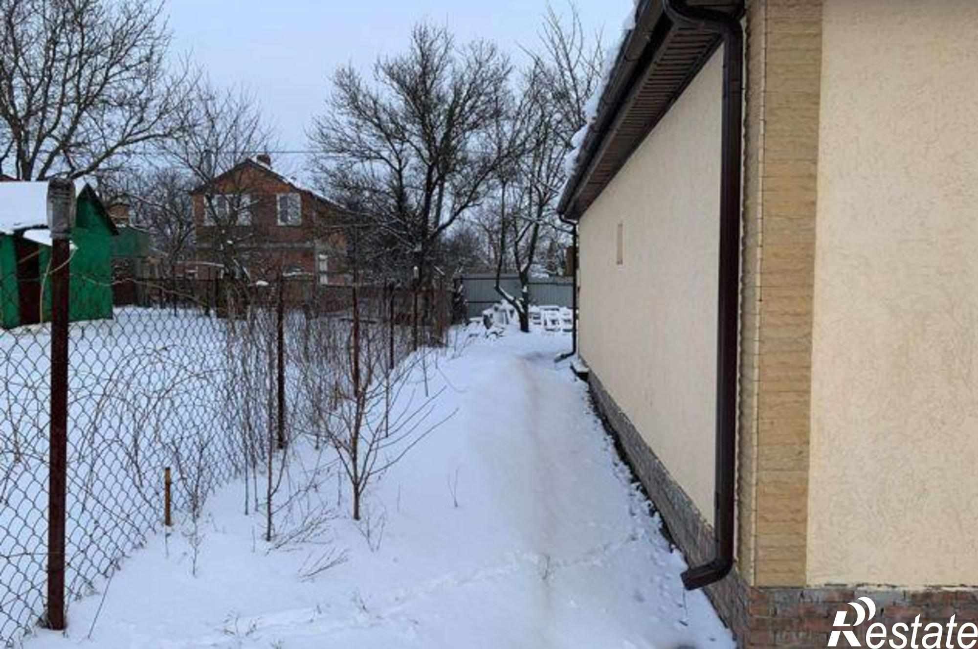 Купить дачу, дом, коттедж за 4 090 000 рублей на Яблоневая улица, 19А