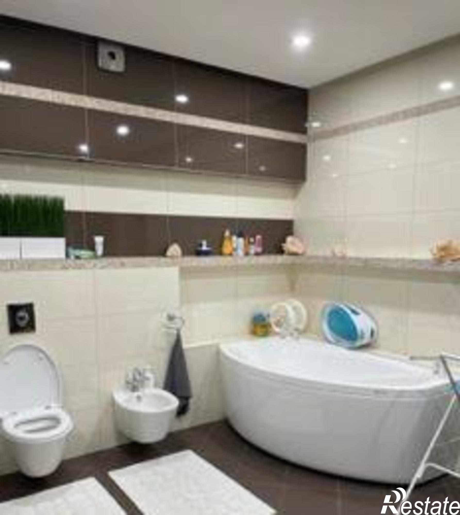 Купить дачу, дом, коттедж за 25 650 000 рублей на Осевая улица, 39