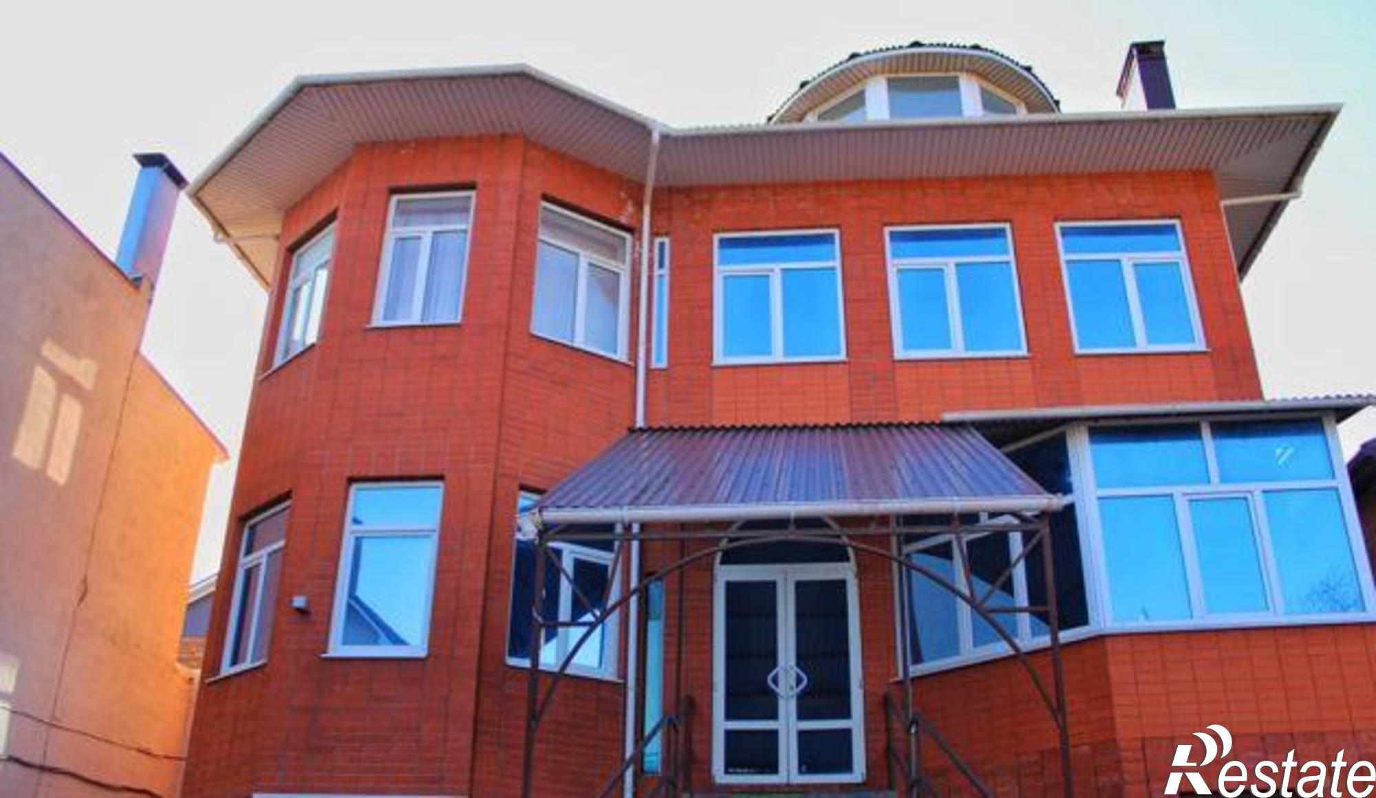 Купить дачу, дом, коттедж за 32 300 000 рублей на улица 10-я Линия, 441