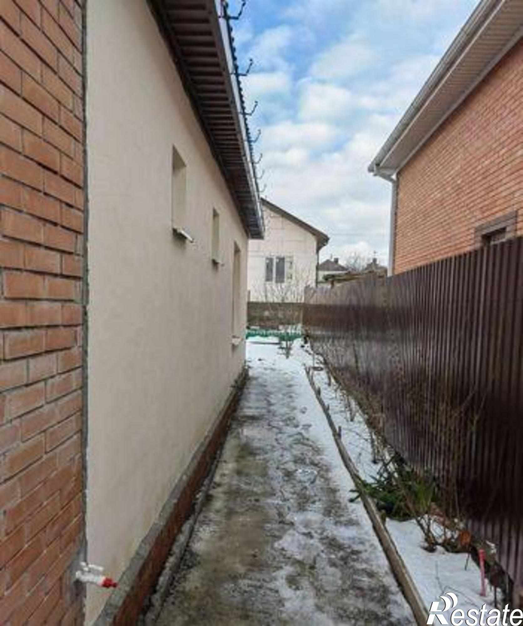 Купить дачу, дом, коттедж за 4 370 000 рублей на 2-я Ненаглядная улица, 7