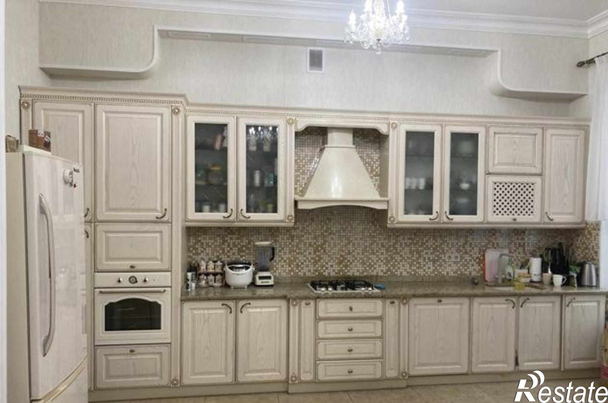 Купить дачу, дом, коттедж за 37 050 000 рублей на Передовая улица, 244