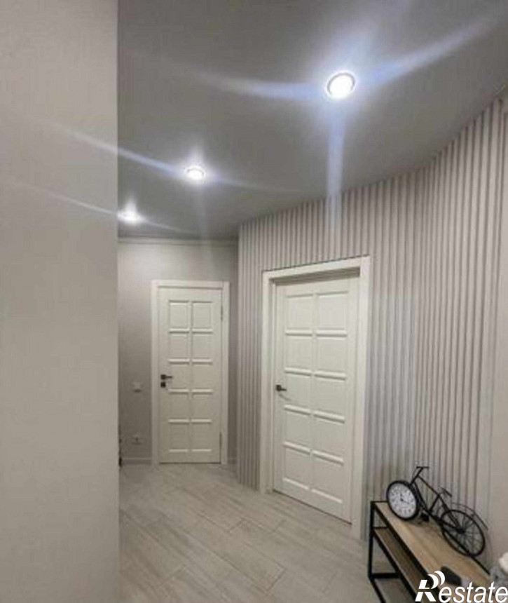 3-комн квартира улица Коминтерна, 82