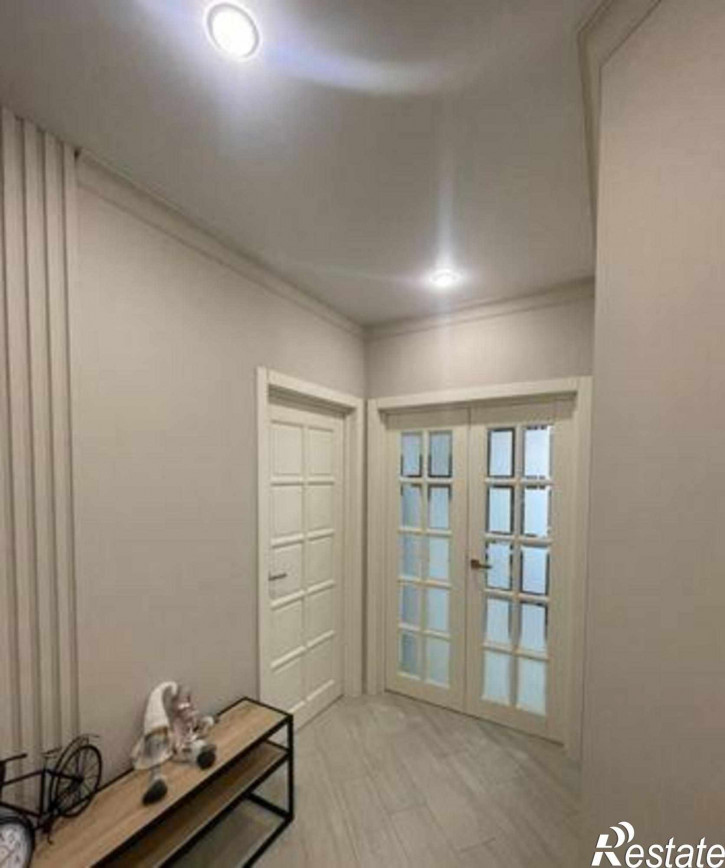 3-комн квартира улица Коминтерна, 82