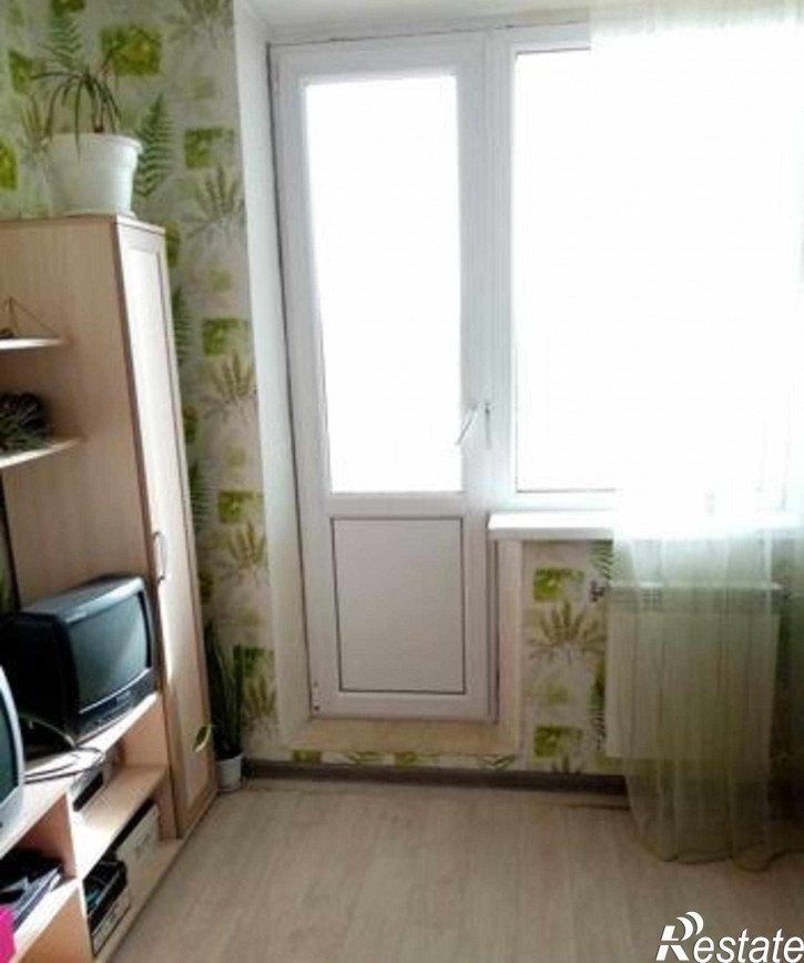 2-комн квартира улица Думенко, 1/4