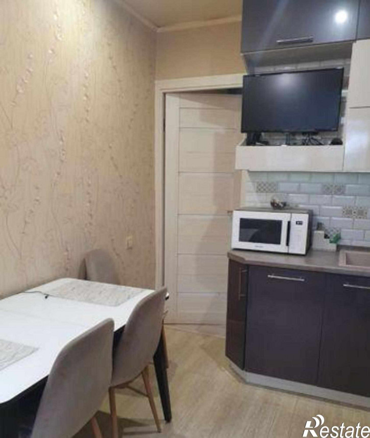 2-комн квартира улица 20-я Линия, 54