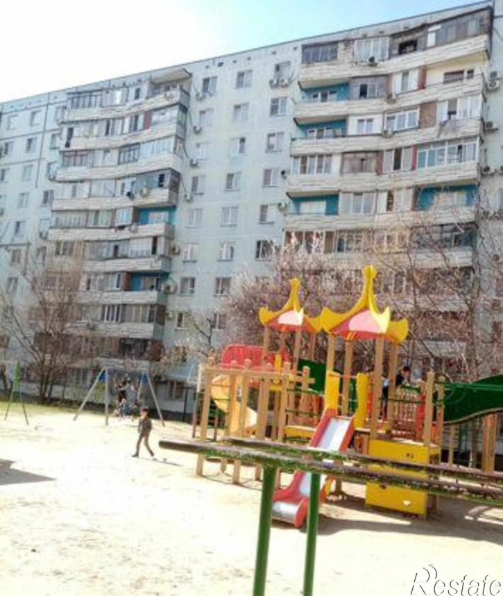2-комн квартира улица Думенко, 1/4
