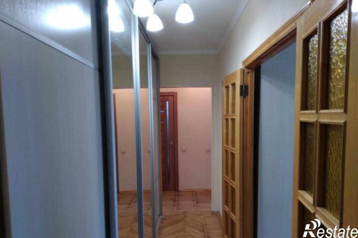 3-комн квартира улица Волкова, 9/2