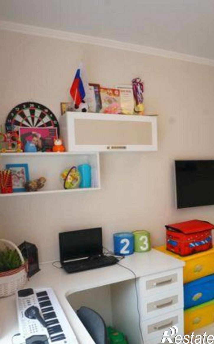 3-комн квартира улица Ткачёва, 16