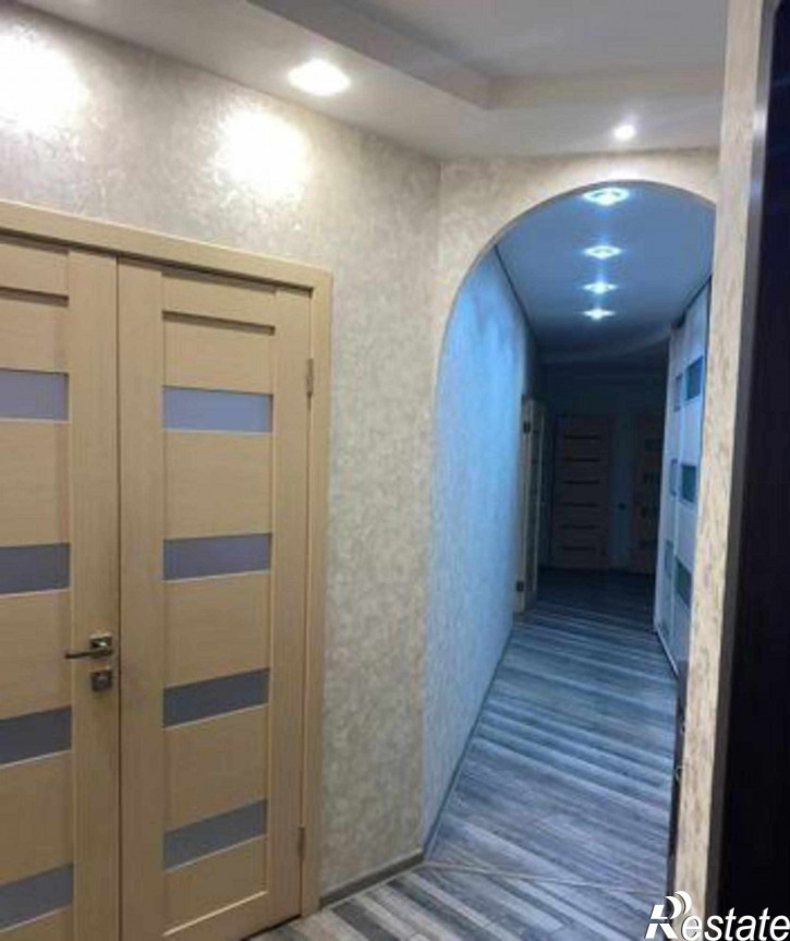 3-комн квартира 20-я улица, 43