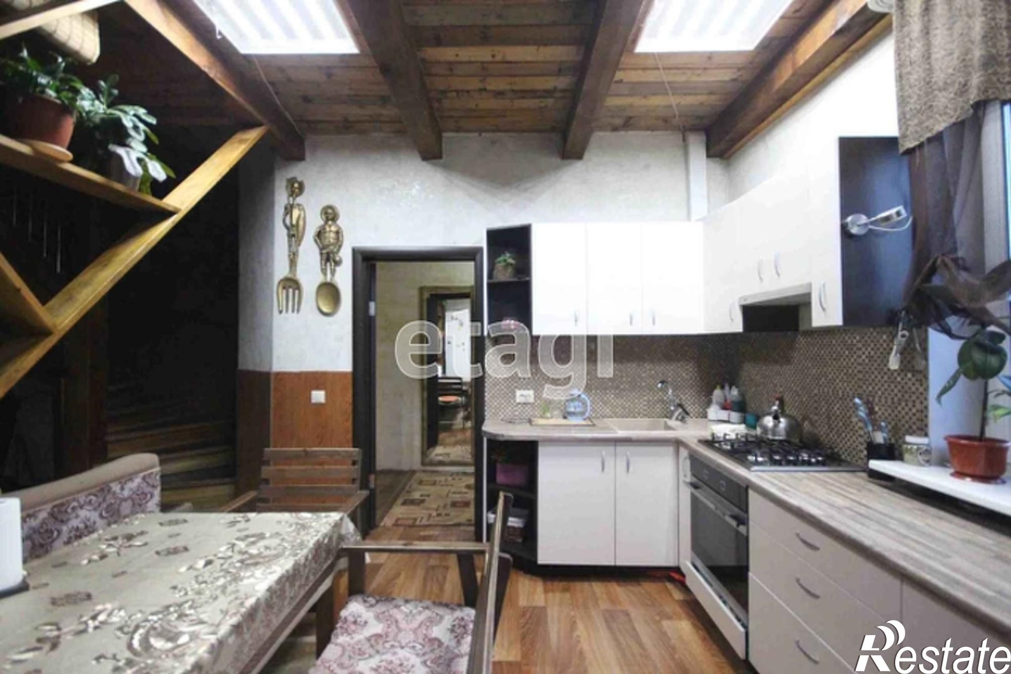 Купить дачу, дом, коттедж за 13 500 000 рублей на Севастопольский пр.