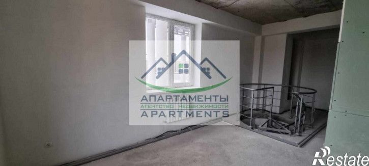5-комн квартира Адмиральского ул, 1а