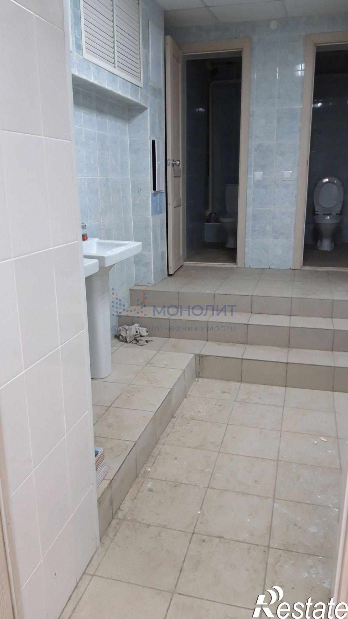 Купить помещение свободного назначения за 11 900 000 рублей на Светлоярская ул, 15