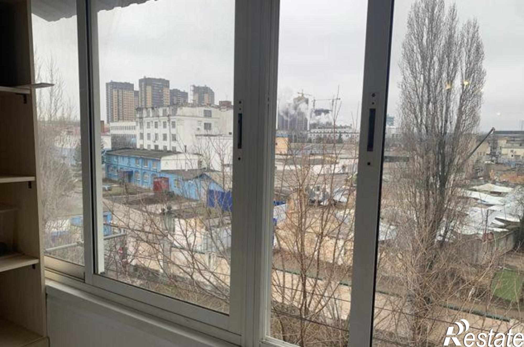Купить квартиру за 3 250 000 рублей на улица Новаторов, 8