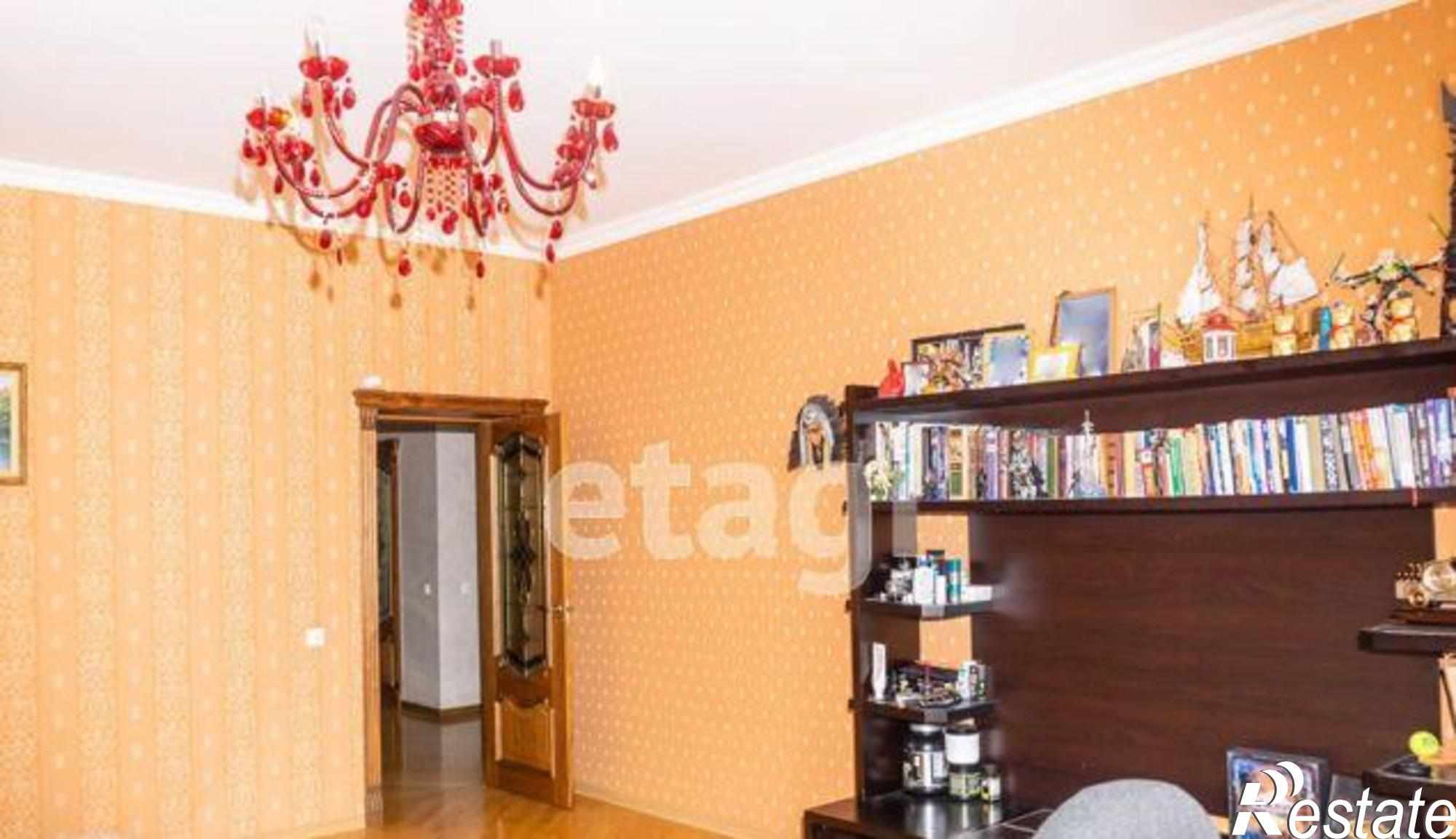 Купить дачу, дом, коттедж за 38 000 000 рублей на улица 4-я Линия, 82/100