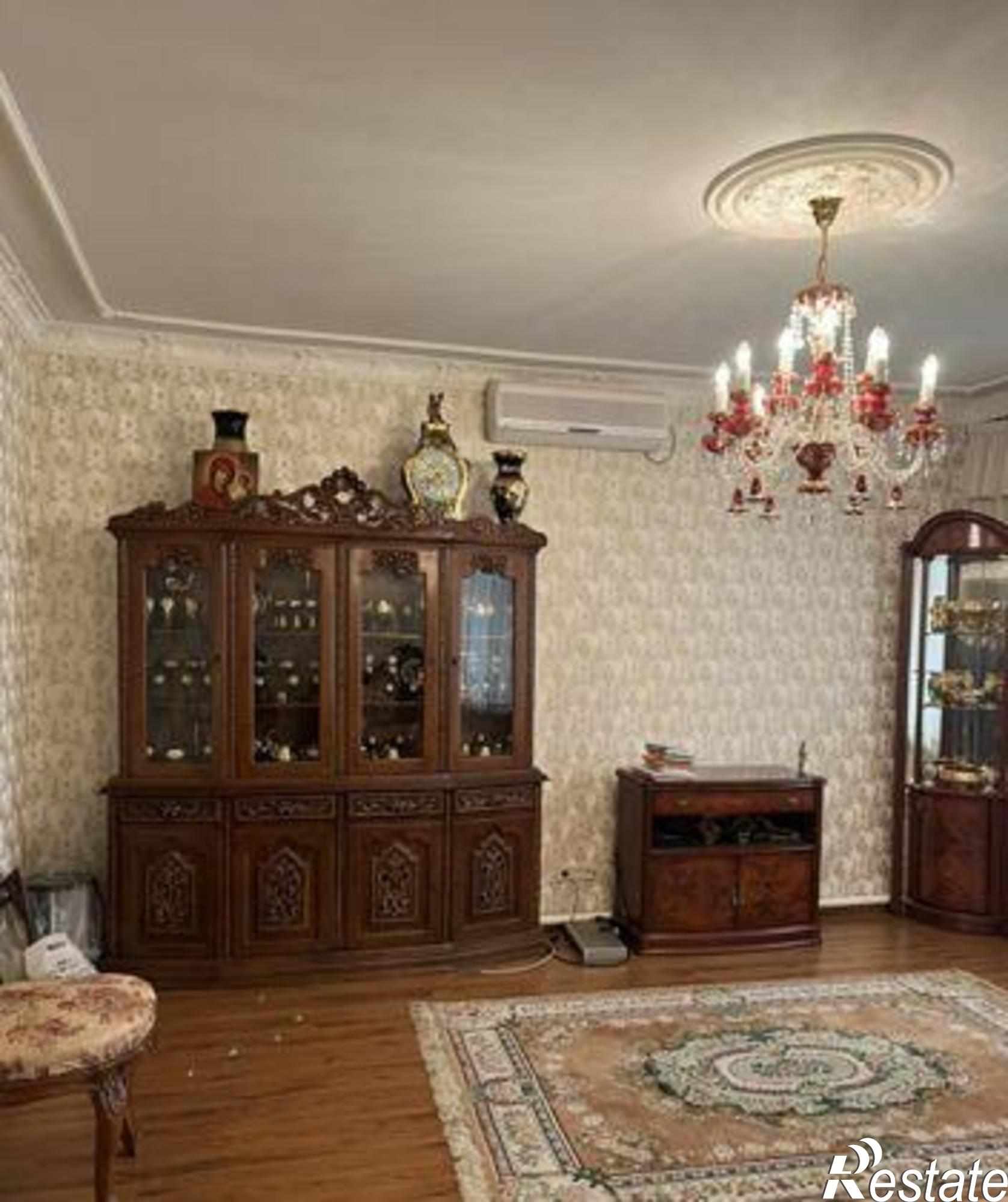 Купить дачу, дом, коттедж за 30 400 000 рублей на улица 35-я Линия, 37