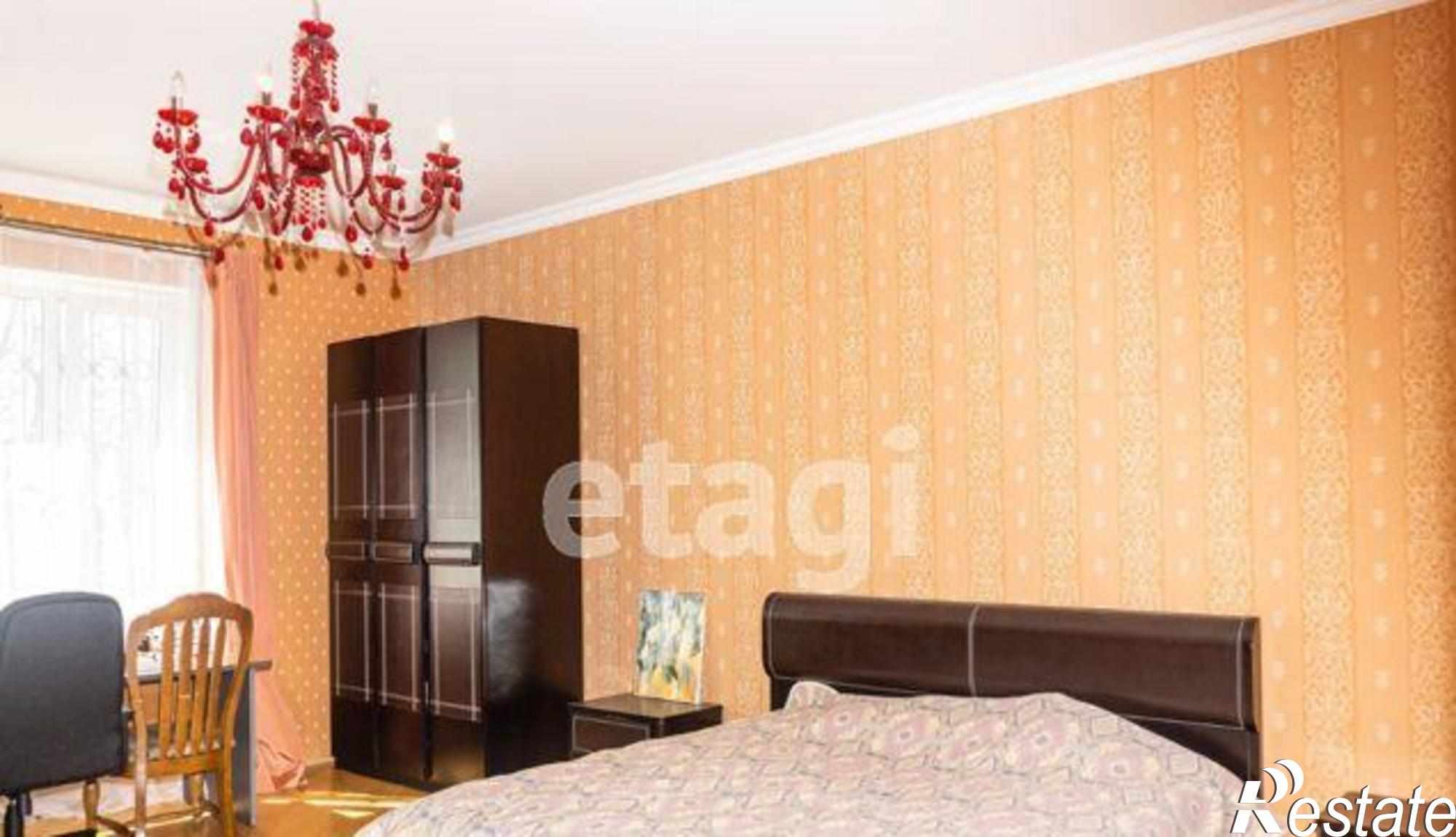 Купить дачу, дом, коттедж за 38 000 000 рублей на улица 4-я Линия, 82/100