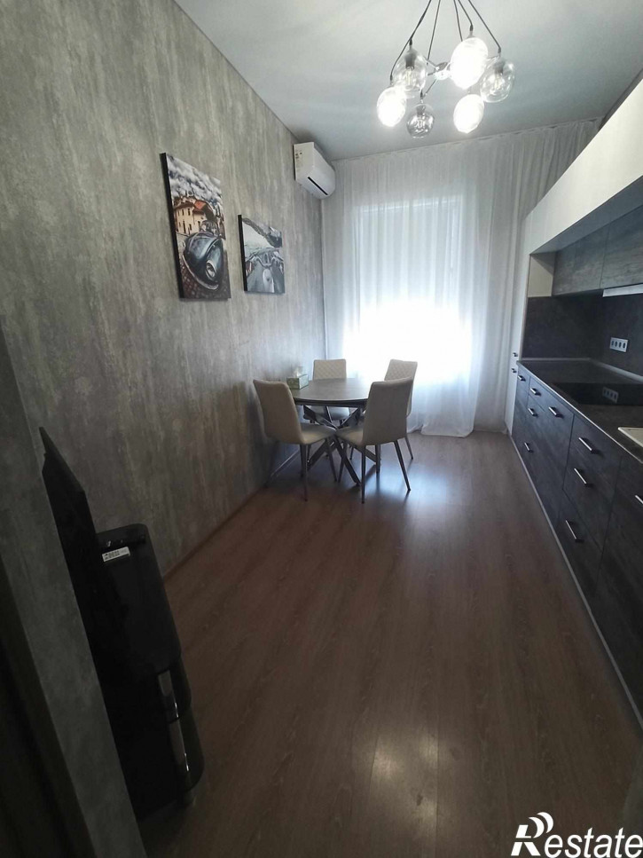 4-комн квартира Пионерский проспект, 57к2