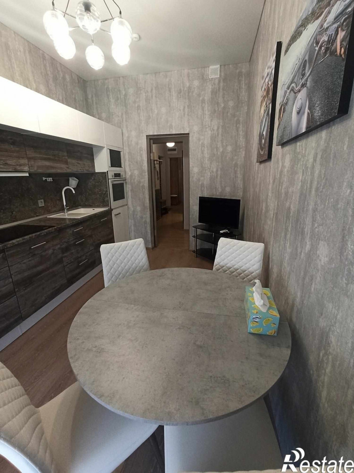 4-комн квартира Пионерский проспект, 57к2