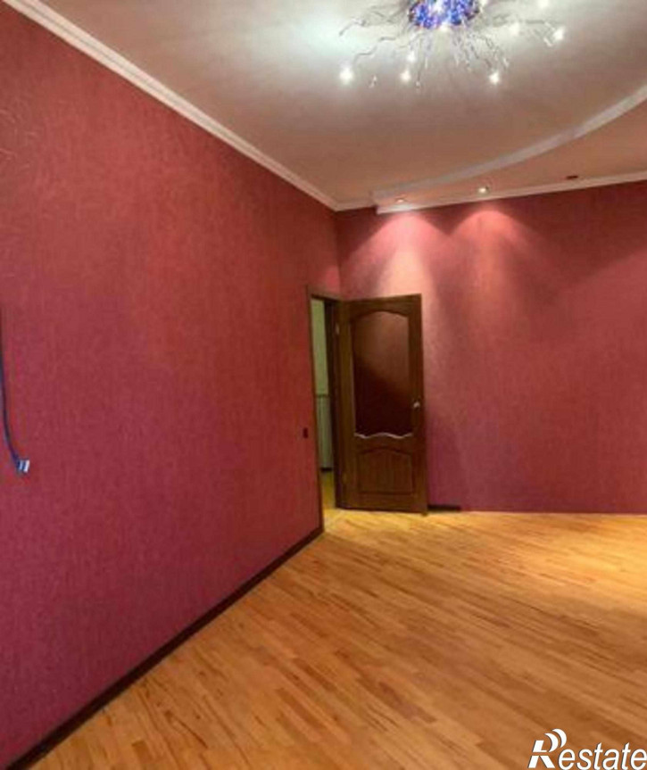 3-комн квартира улица Добровольского, 1/3