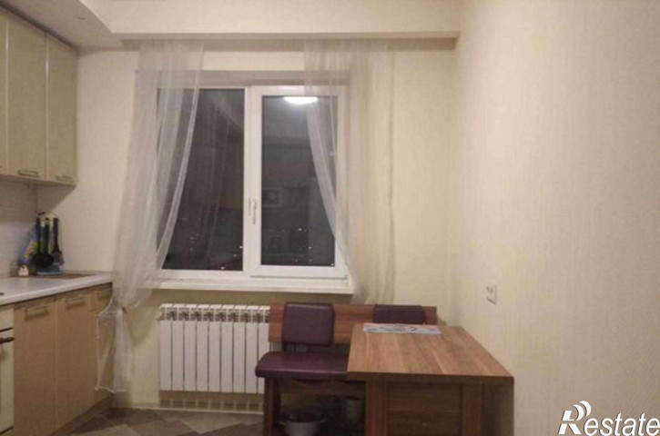 3-комн квартира Вятская улица, 63/3