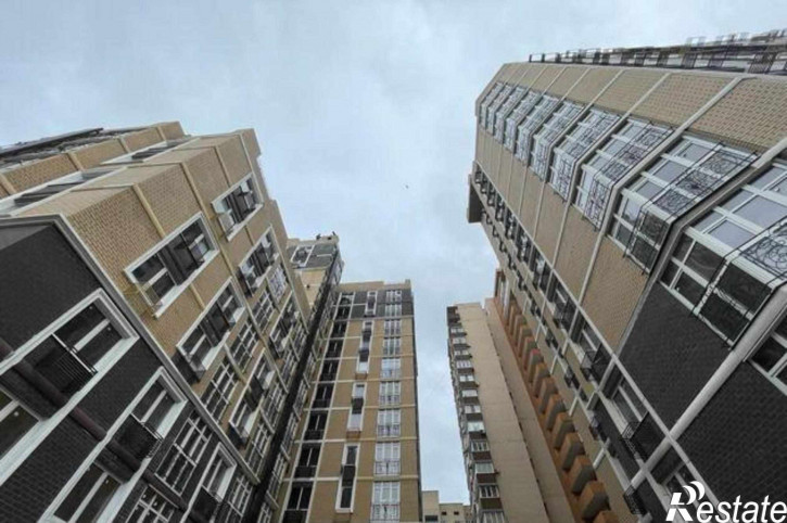 3-комн квартира проспект Соколова, 86