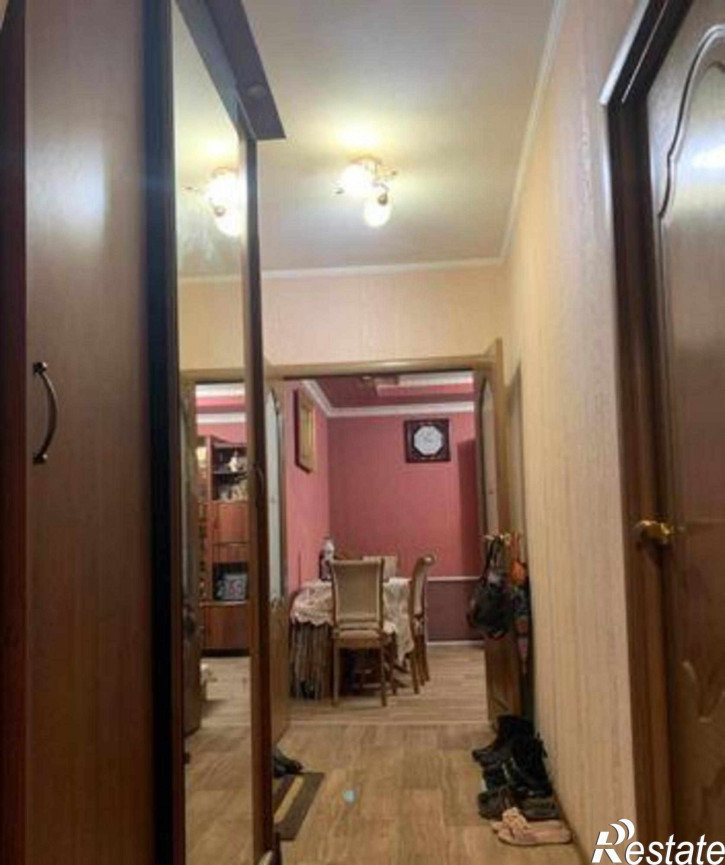2-комн квартира улица Жмайлова, 13