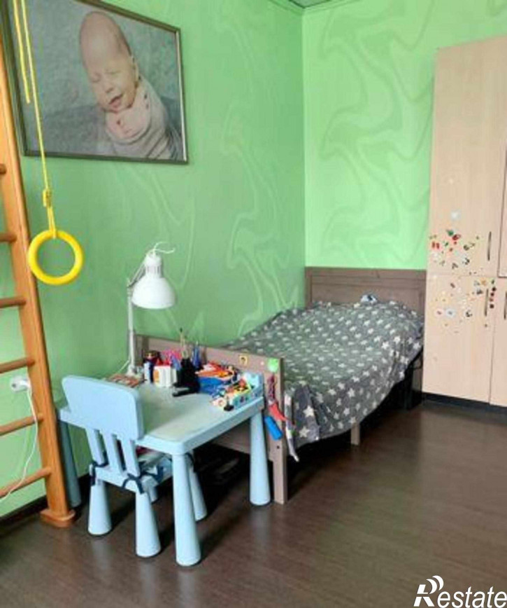 3-комн квартира улица Добровольского, 5