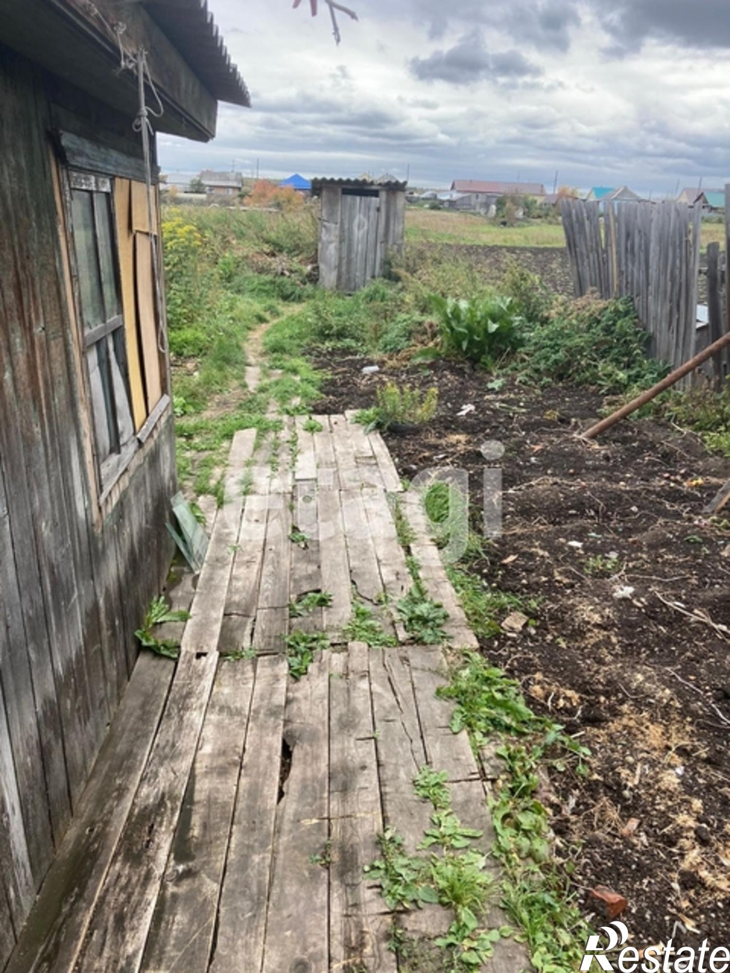 Купить дачу, дом, коттедж за 250 000 рублей на улица Комарова