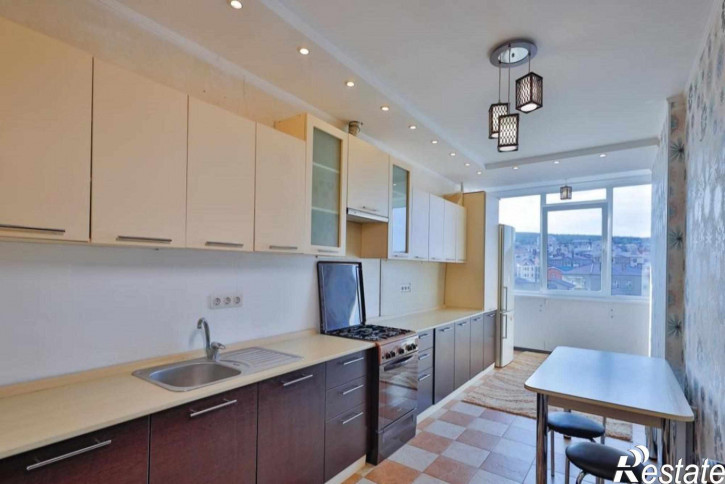2-комн квартира Сурикова, 60В