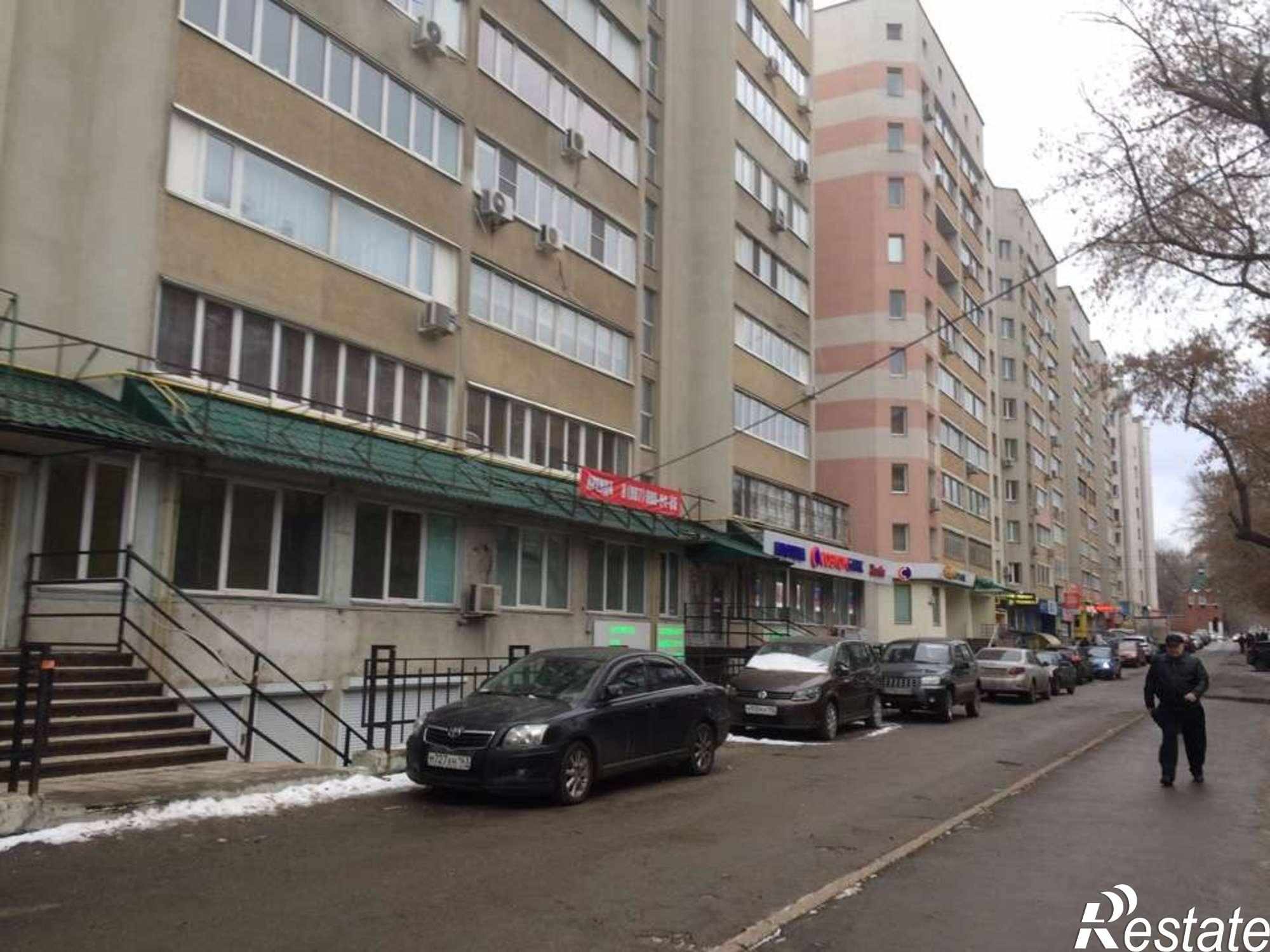 Купить торговое помещение за 56 000 000 рублей на Кирова проспект, 104