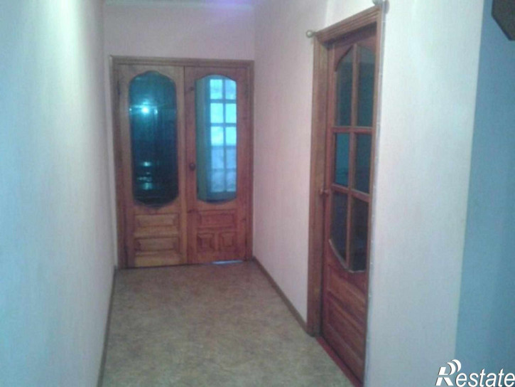 2-комн квартира Комарова ул