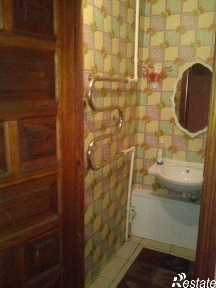 2-комн квартира Комарова ул