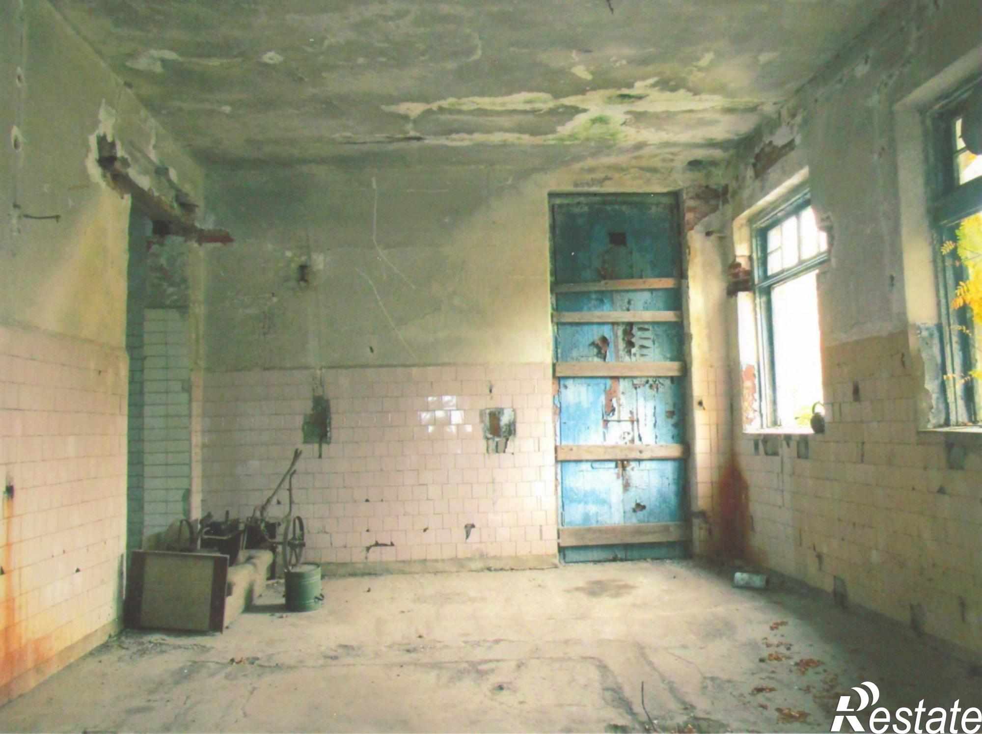 Купить производственную площадь за 9 500 000 рублей на Печорский р-н, г Печоры, Советская, 28